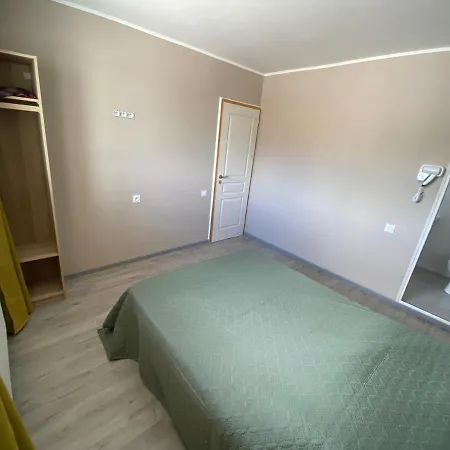 Maison Ok Riba Aeroport Bed and Breakfast 3*